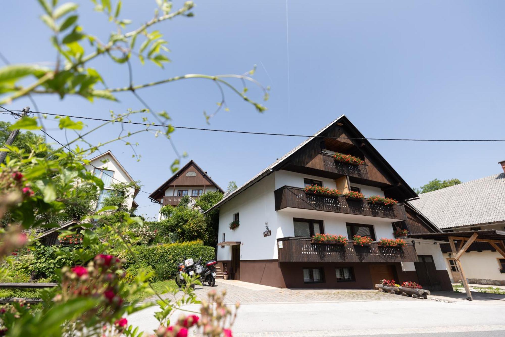Apartments Pri Urhu Bohinj Bagian luar foto